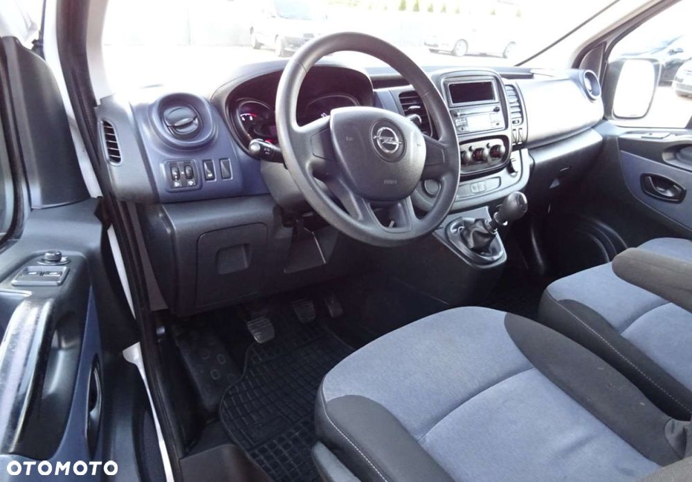 Opel vivaro - 3