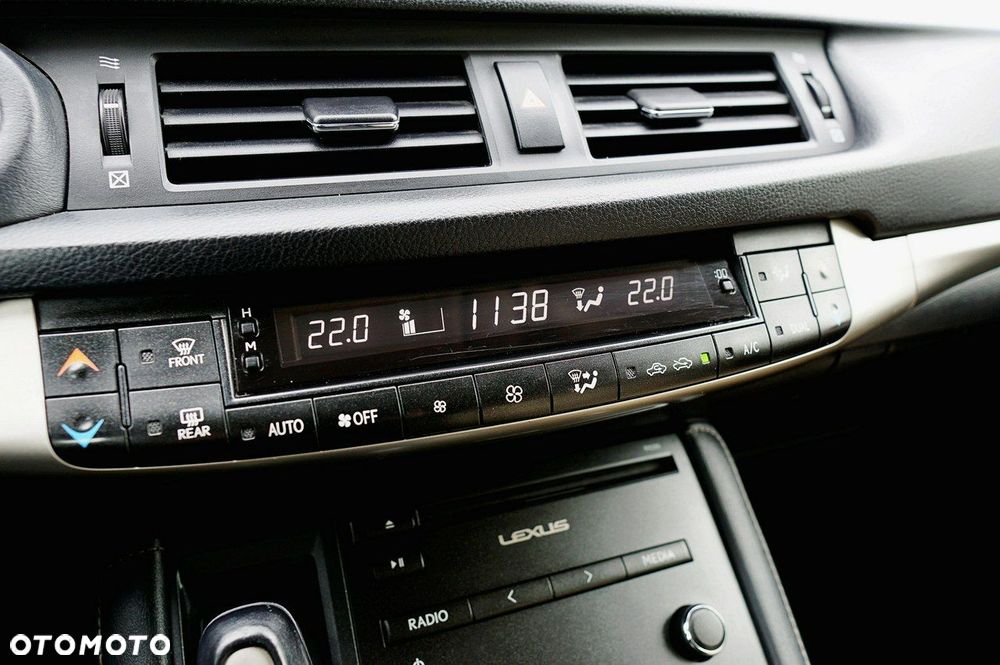 Lexus CT 200h Comfort EU6 - 22