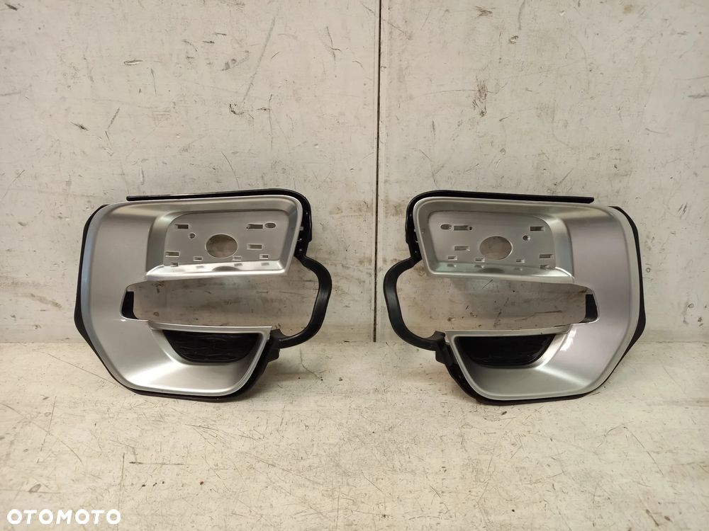 Range Rover Evoque Ramka kratka nakładka maskownica kratka Lewa Prawa - 1