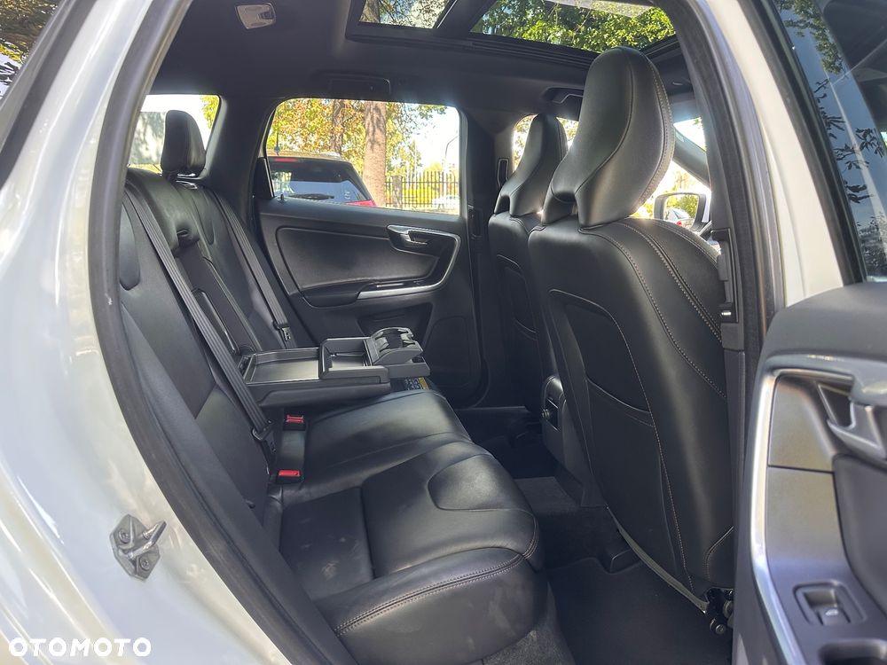 Volvo XC 60 D4 Drive-E Summum - 7