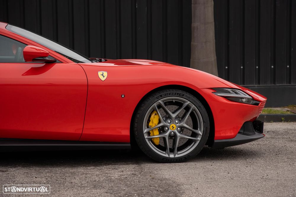 Ferrari Roma 3.9 Twin-Turbo V8 - 30