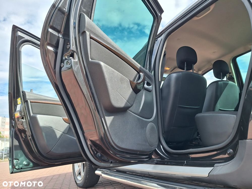 Dacia Duster 1.6 16V 105 4x4 Laureate - 8