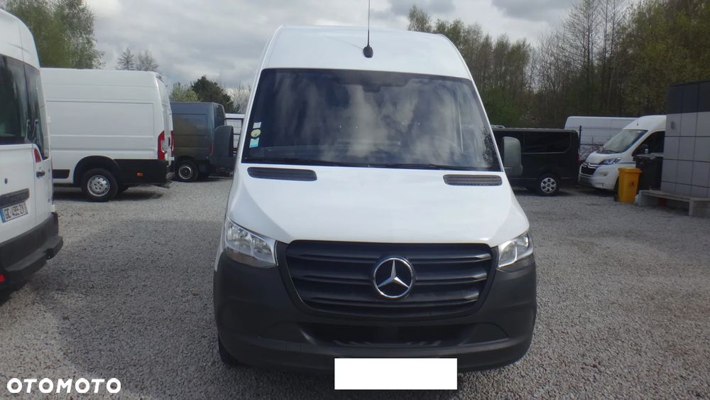 Mercedes-Benz Sprinter - 3