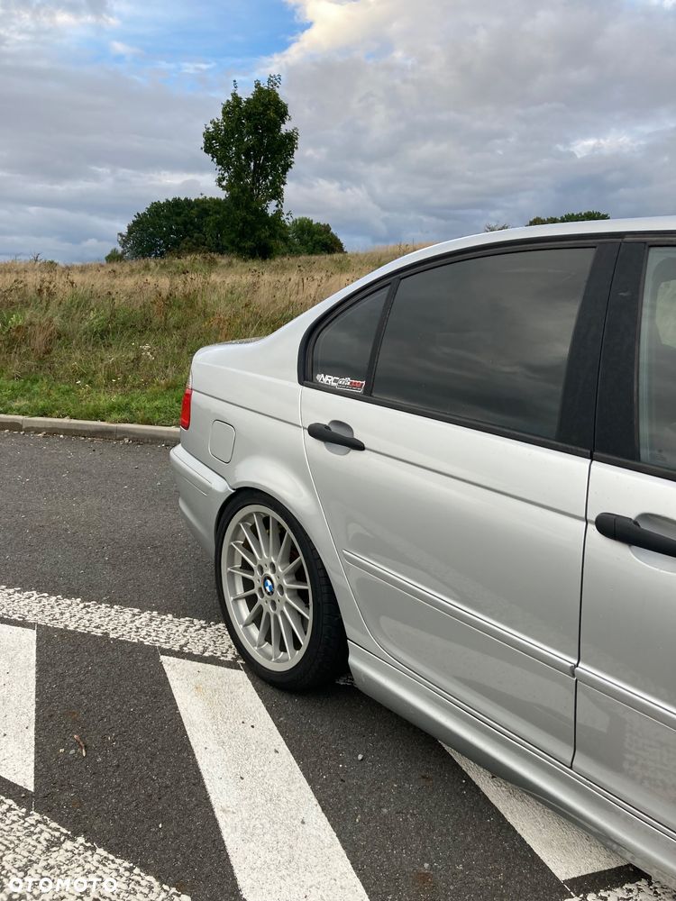 BMW Seria 3 330i Edition Sport - 3