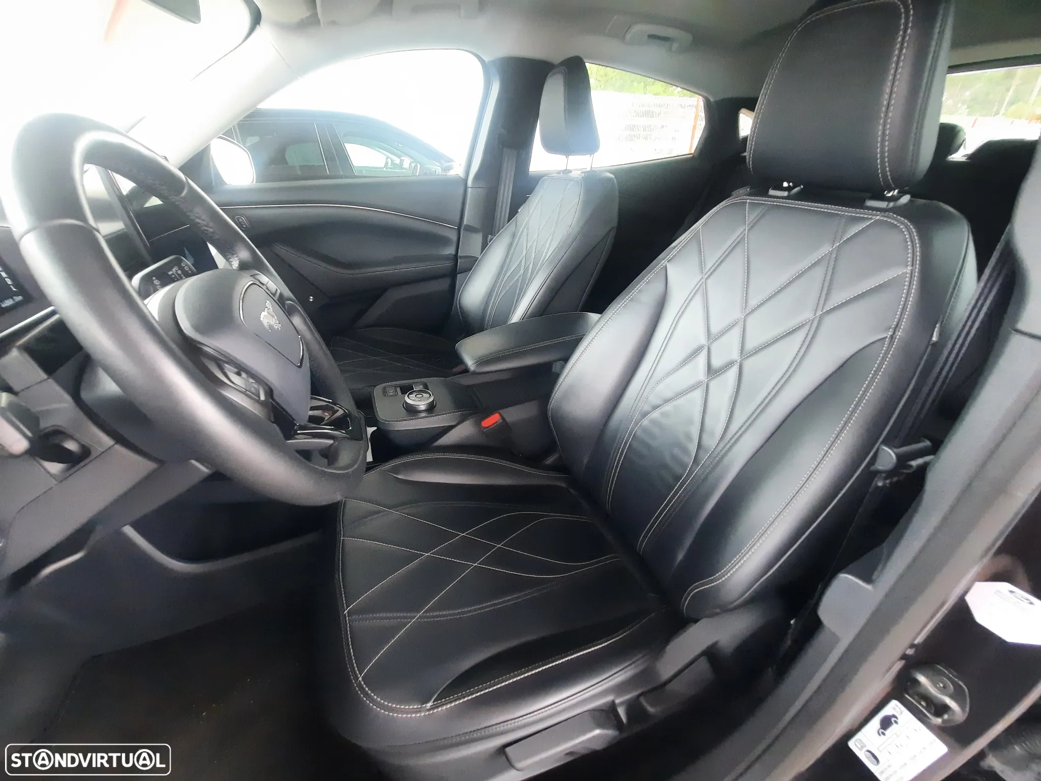 Ford Mustang Mach-E 98.7 kWh Premium - 19