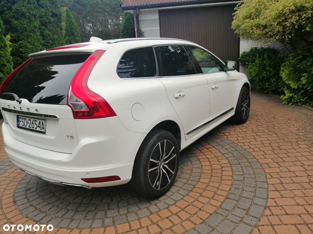 Volvo XC 60 T5 Drive-E Summum - 10