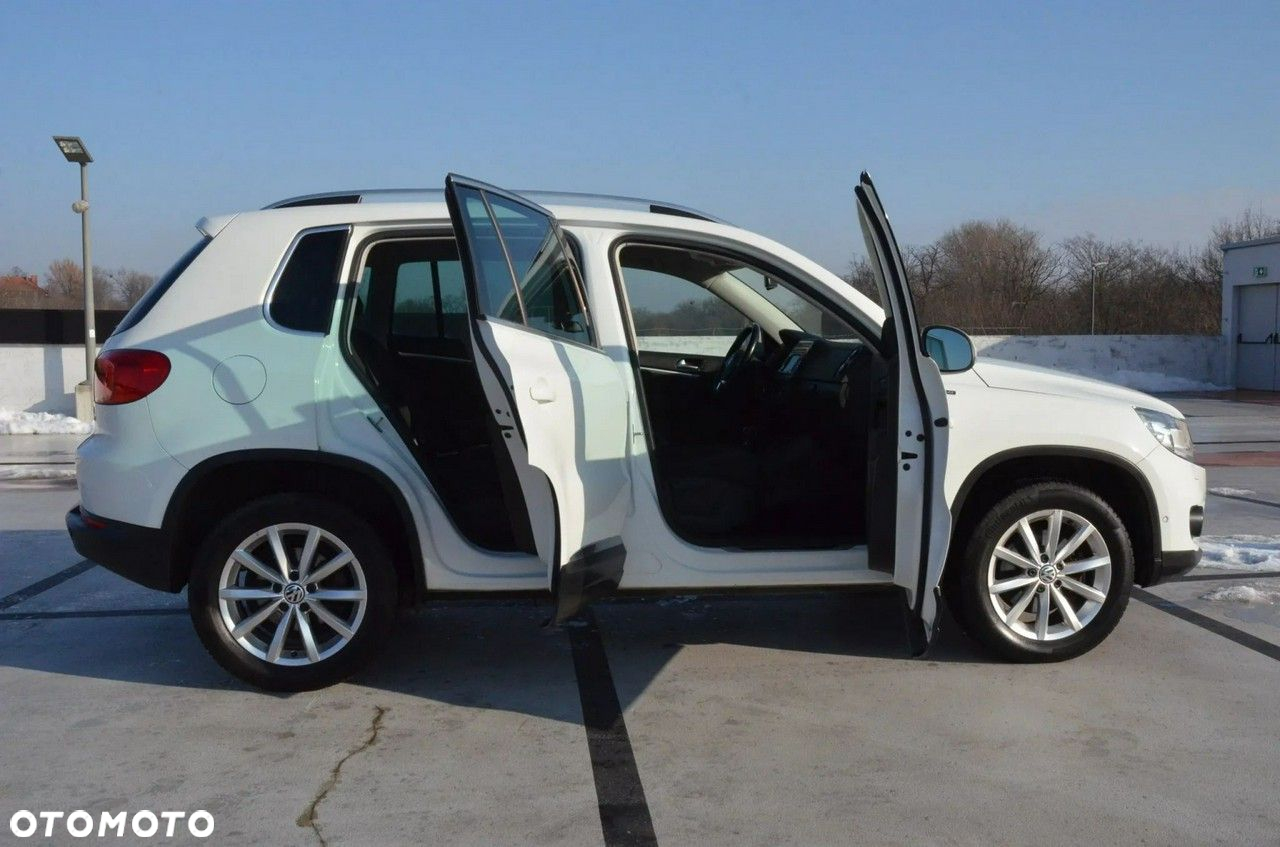 Volkswagen Tiguan - 32