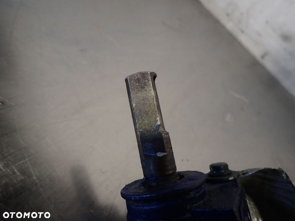 MAGLOWNICA ZE WSPOMAGANIEM RENAULT LAGUNA II - 9