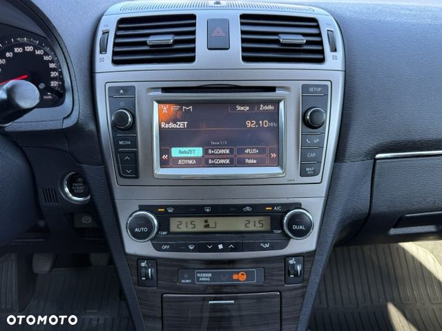 Toyota Avensis 2.0 D-4D Premium - 20