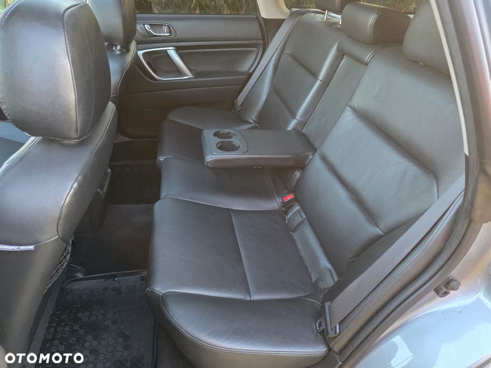 Subaru Outback - 14