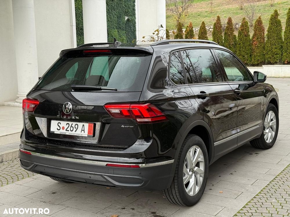 Volkswagen Tiguan - 36