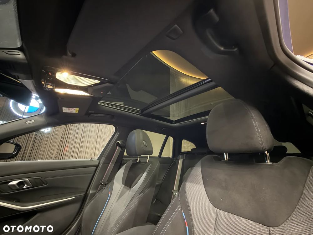 BMW Seria 3 330i xDrive M Sport sport - 15