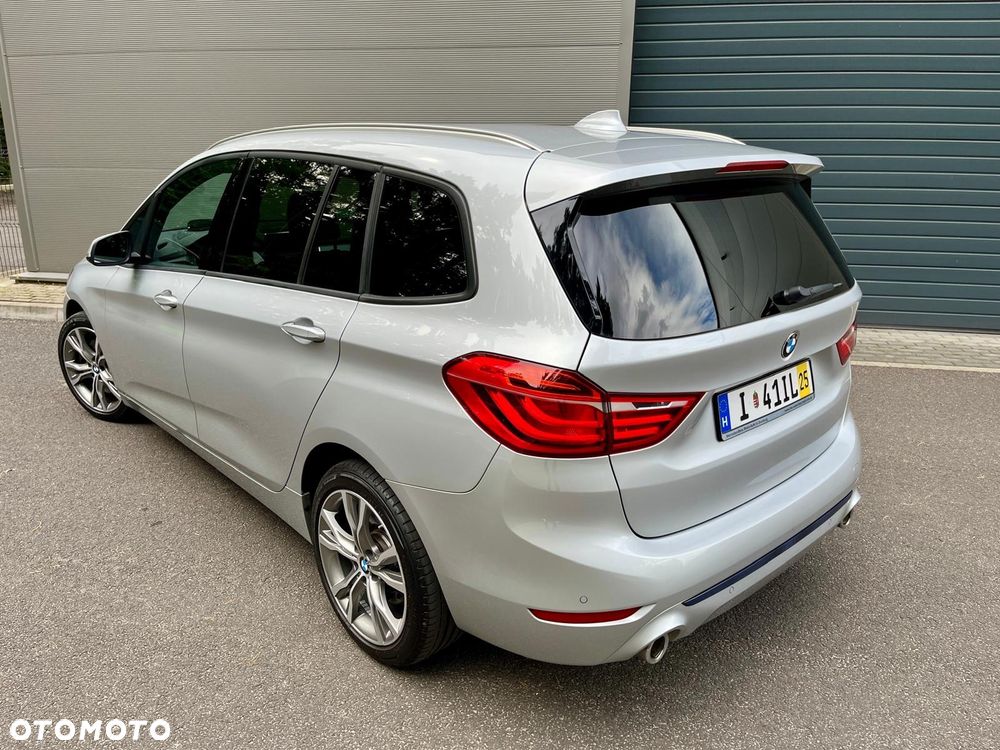 BMW Seria 2 220d Gran Tourer xDrive Sport-Aut Sport Line - 13