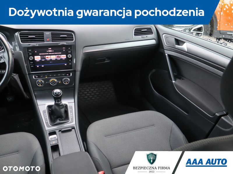 Volkswagen Golf Variant - 10