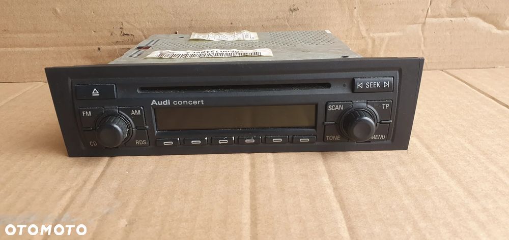 Radio radioodtwarzacz Oryginał Audi A3 8P 8P0035186C - 1