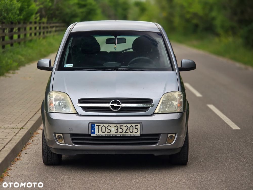 Opel Meriva 1.6 16V Cosmo - 11