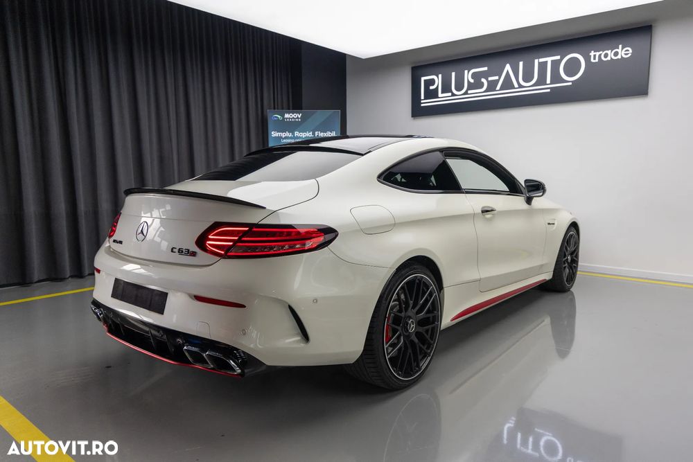 Mercedes-Benz C 63 AMG - 11
