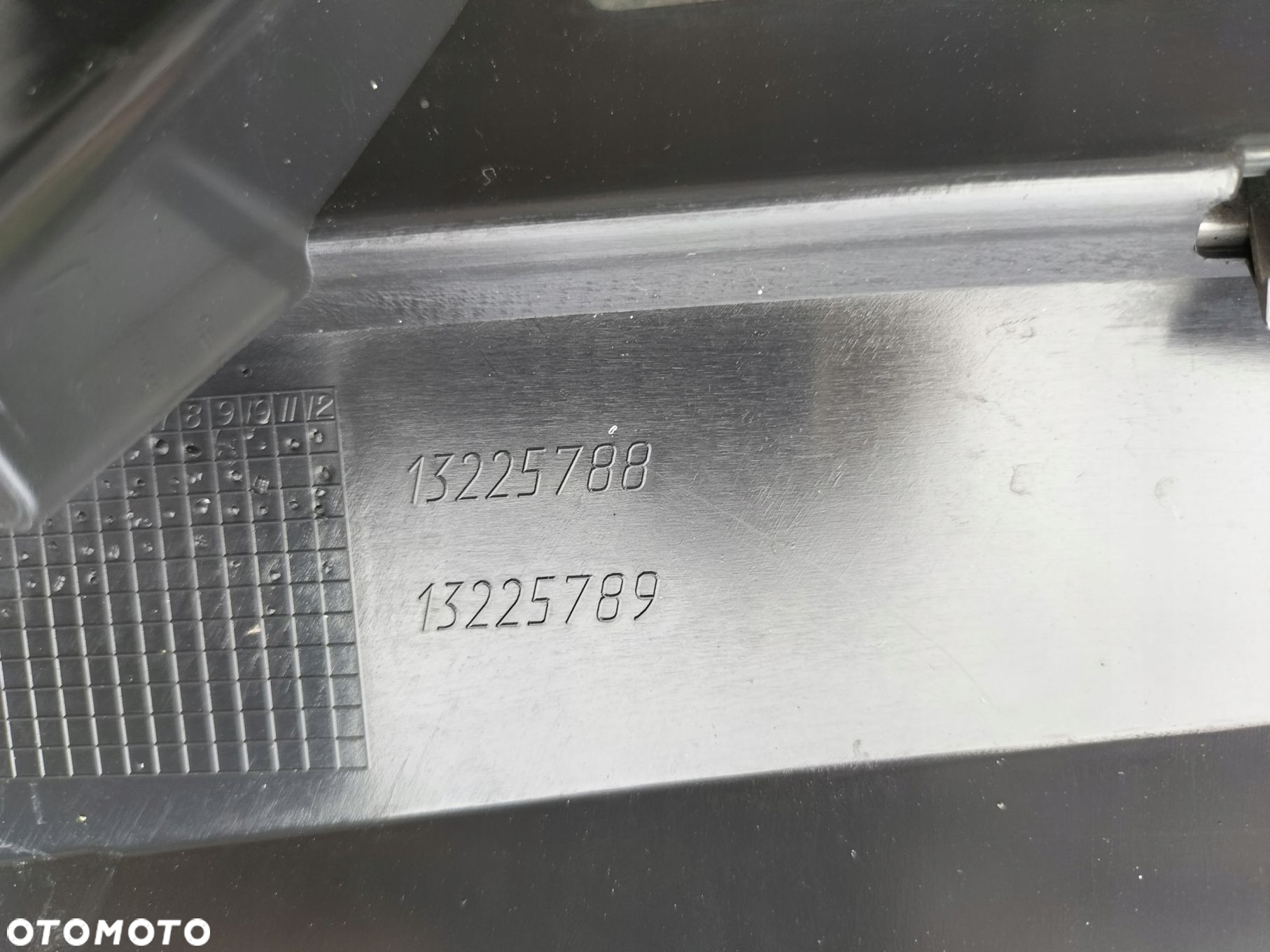 GRILL ATRAPA CHŁODNICY OPEL ASTRA H III LIFT 13225788 - 7
