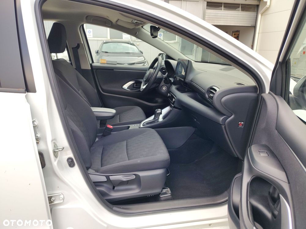 Toyota Yaris - 8