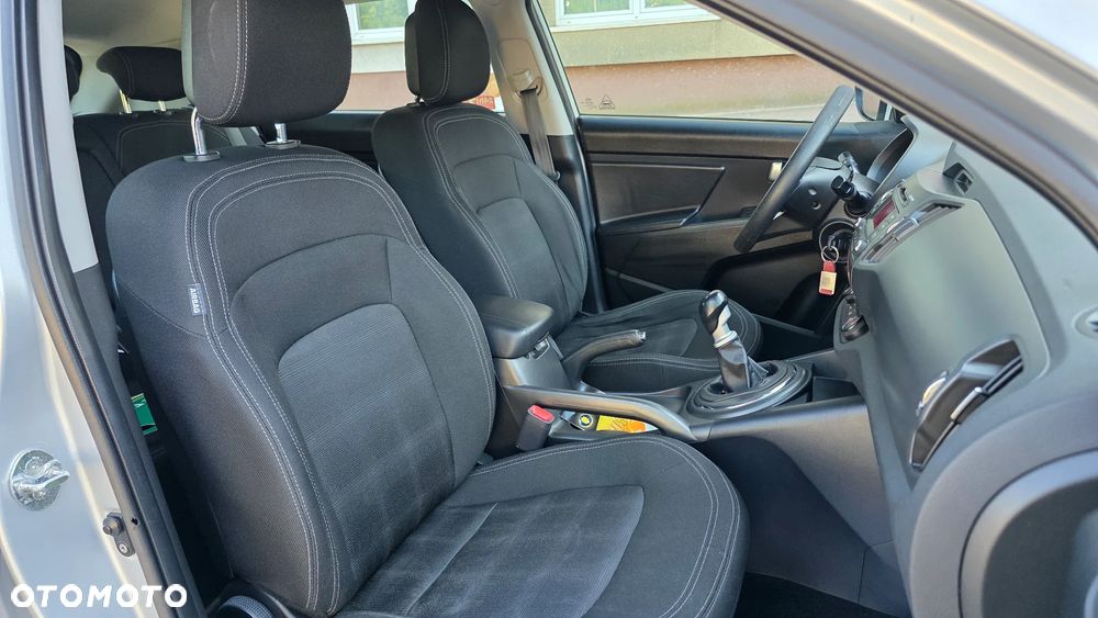 Kia Sportage - 16