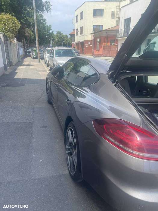 Porsche Panamera 3.0 Tiptronic S - 6