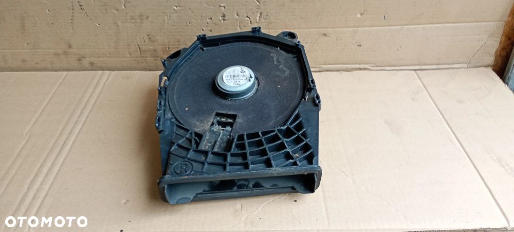 Głośnik basowy subwoofer prawy BMW 1 E87 E81 9204786 - 2