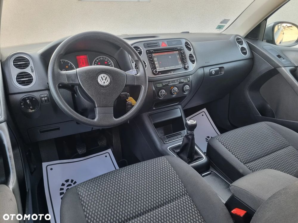 Volkswagen Tiguan - 6
