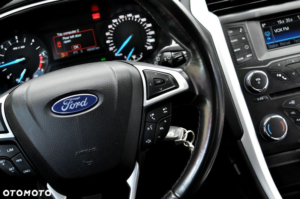 Ford Mondeo 2.0 TDCi Ambiente - 21