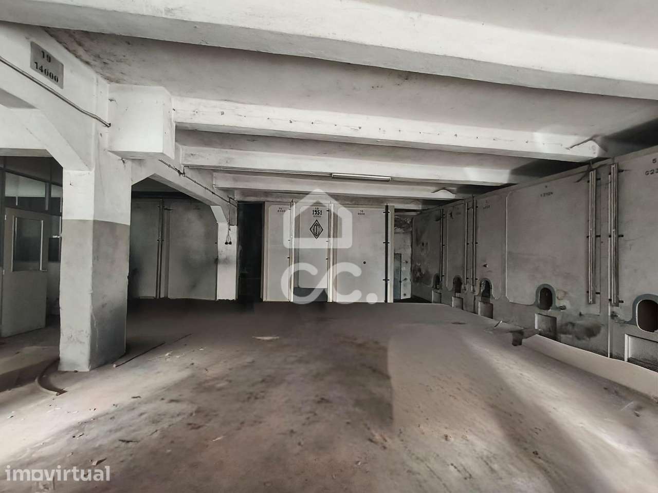 Armazém / Prédio com Potencial de Investimento em Águas Santas – Maia - Grande imagem: 5/20