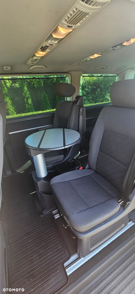 Volkswagen Multivan - 7