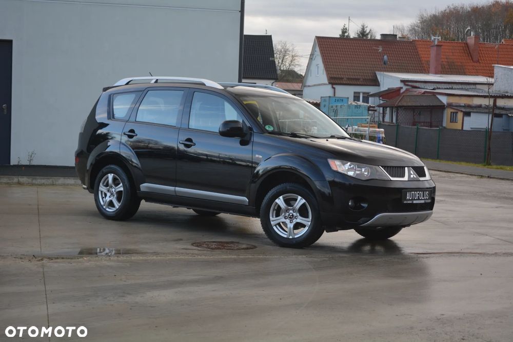 Mitsubishi Outlander - 9