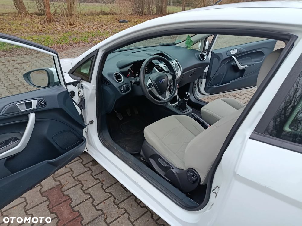 Ford Fiesta - 16