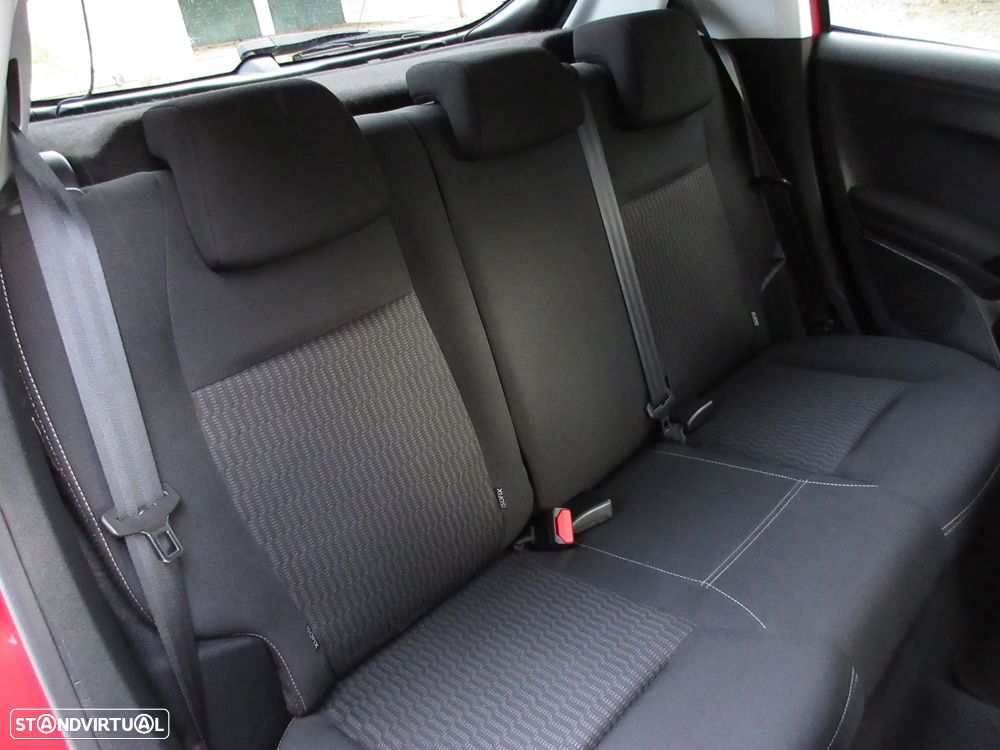 Peugeot 208 1.2 VTi SE Style - 29