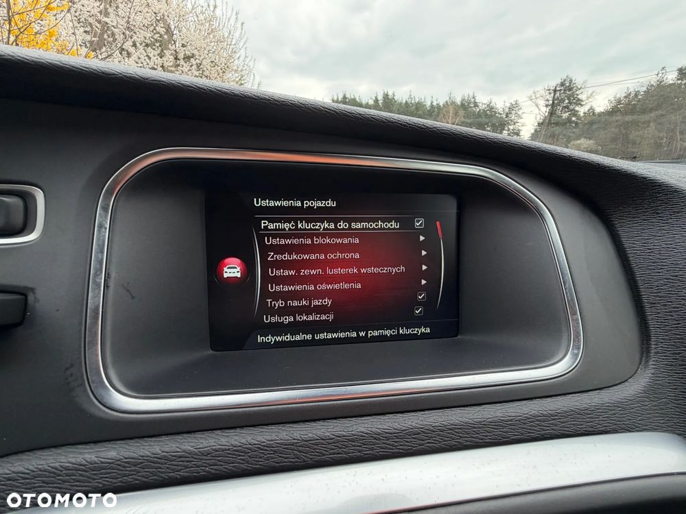 Volvo V40 D3 Summum - 35