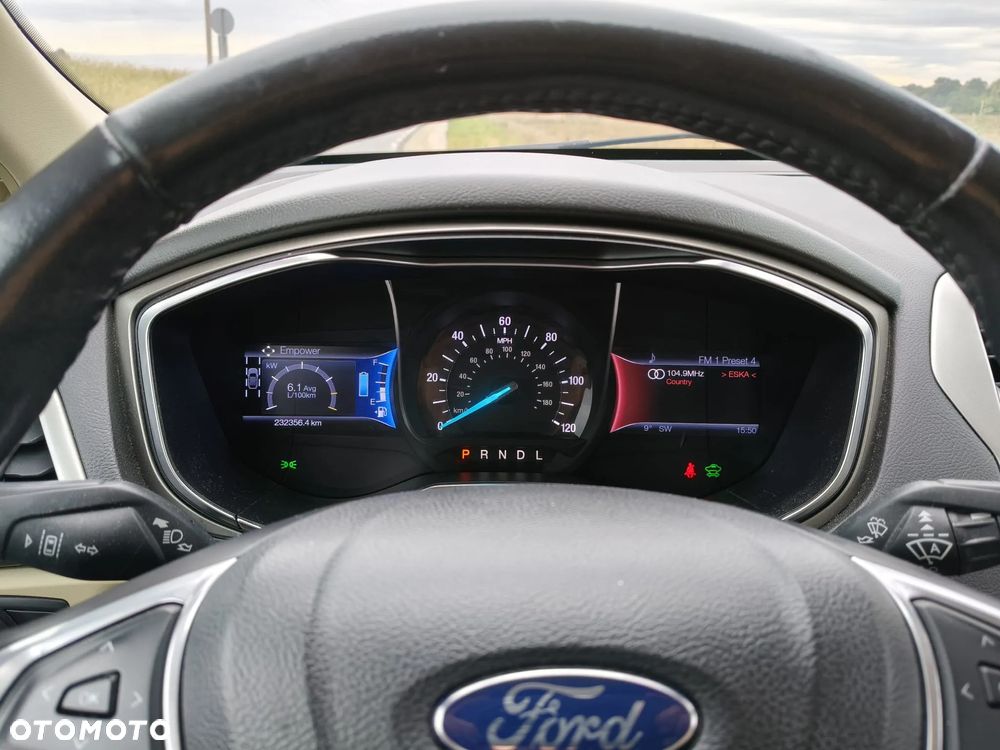 Ford Mondeo 2.0 Hybrid Titanium - 9