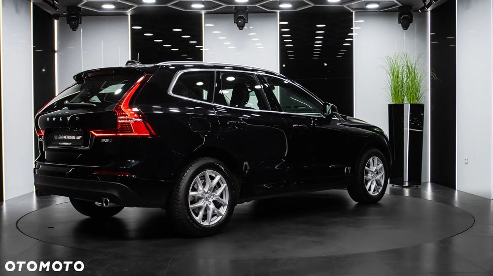 Volvo XC 60 T5 AWD Momentum Pro - 8