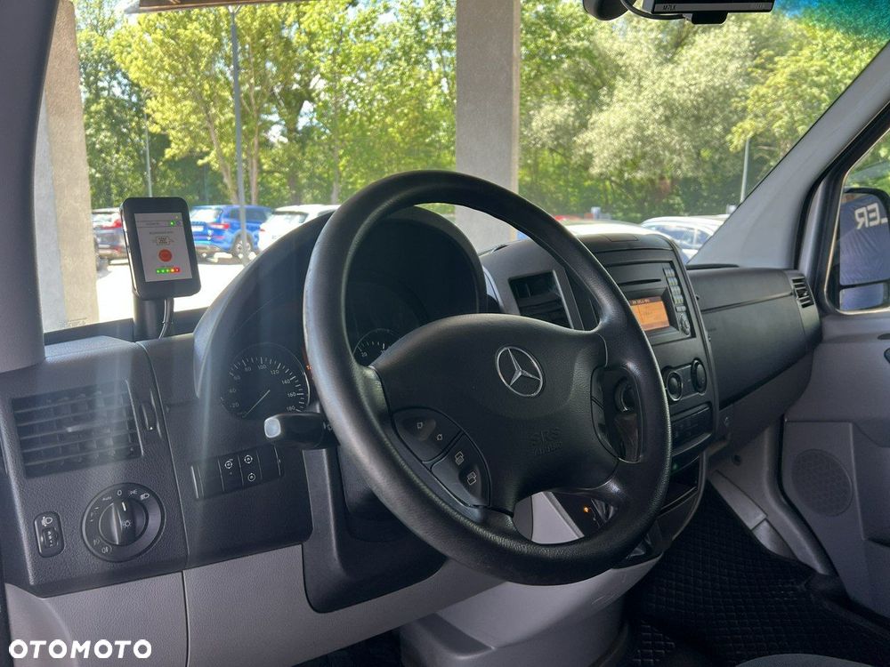 Mercedes-Benz Sprinter - 6