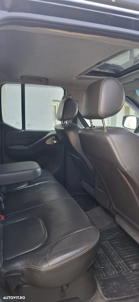 Nissan Navara 2.5 dCi DPF 4X4 Double Cab SE - 6