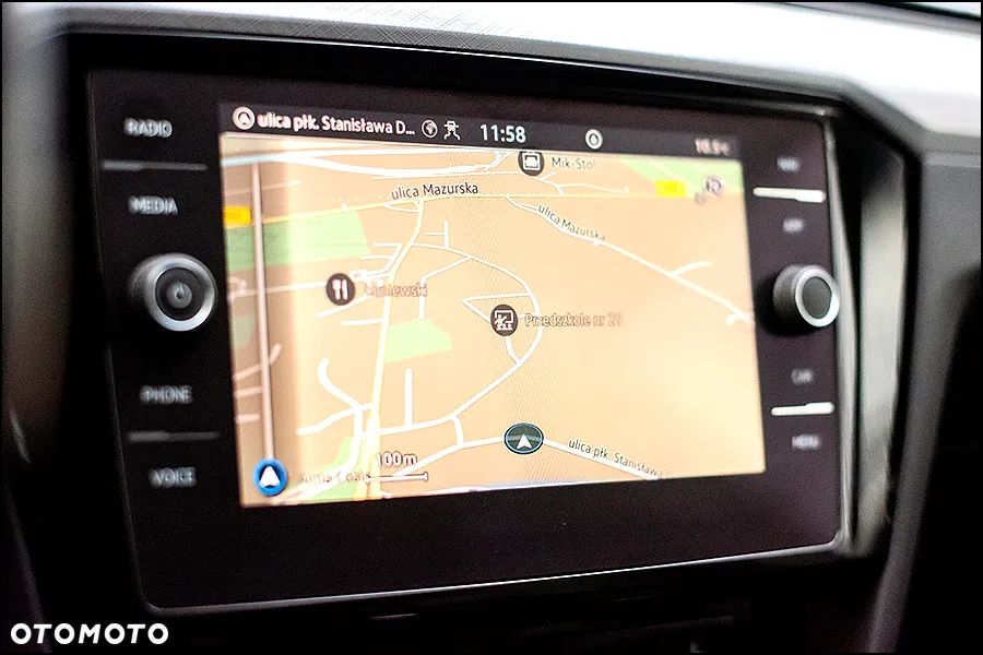 Volkswagen Passat - 24