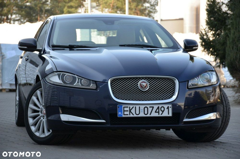 Jaguar XF - 8
