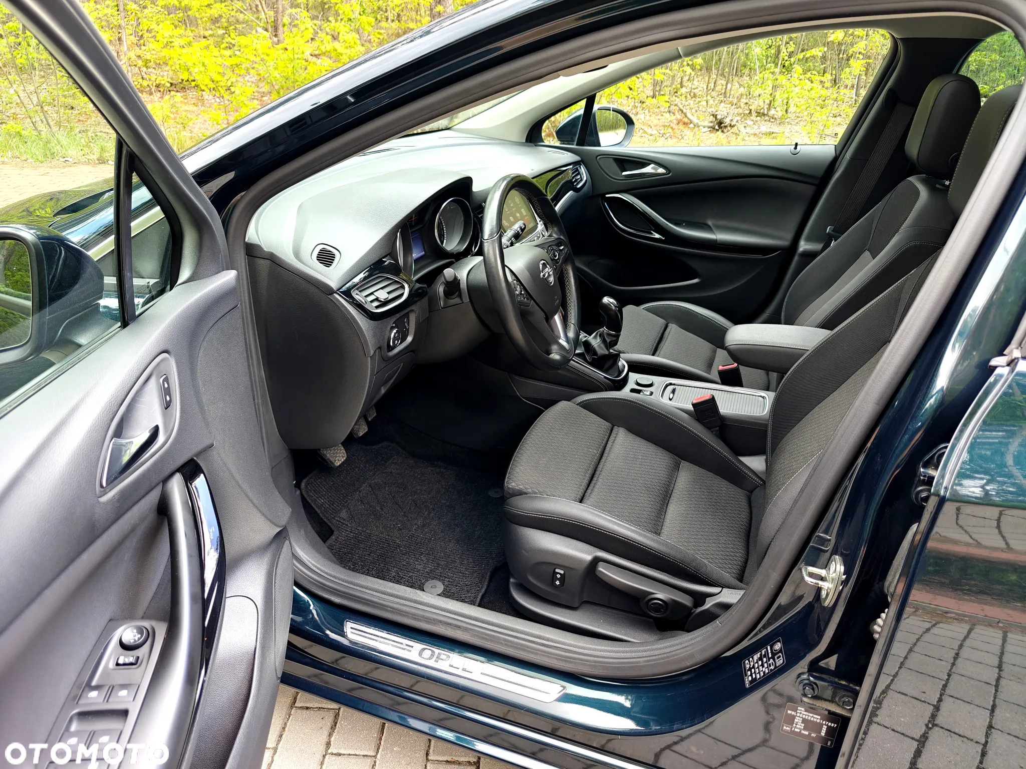 Opel Astra 1.6 BiTurbo D (CDTI) Start/Stop Innovation - 9