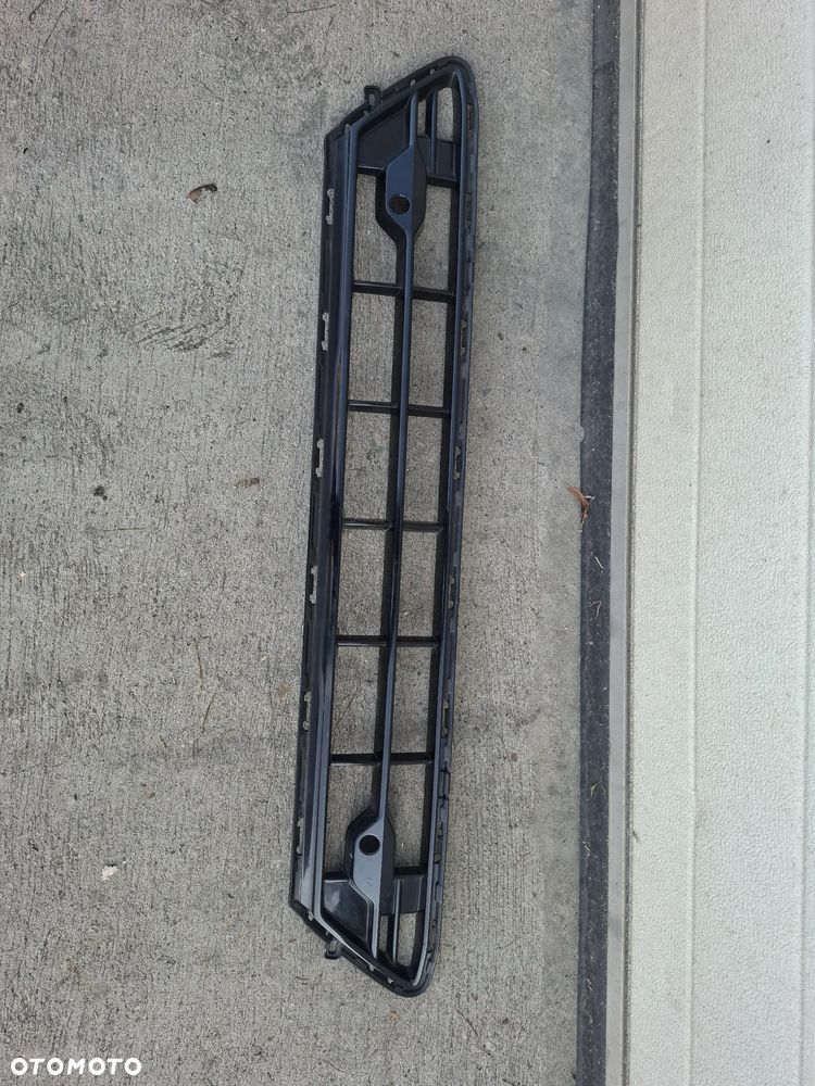 Volvo xc60 2017-2021 atrapa zderzaka 31449130 - 1