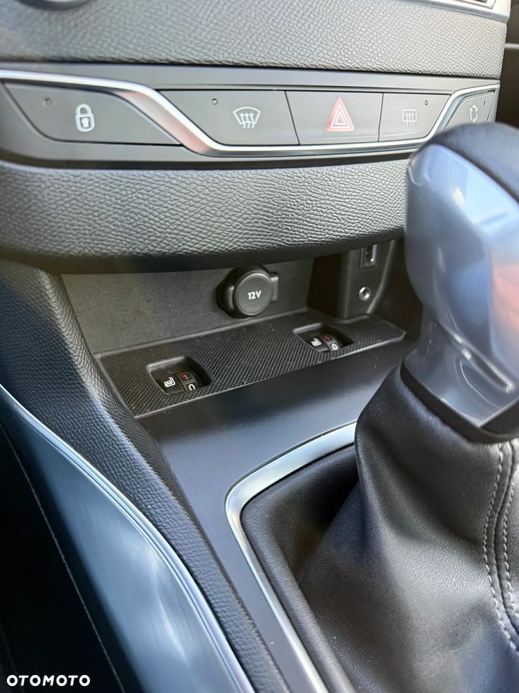 Peugeot 308 BlueHDi FAP 150 EAT6 Stop & Start Allure - 23