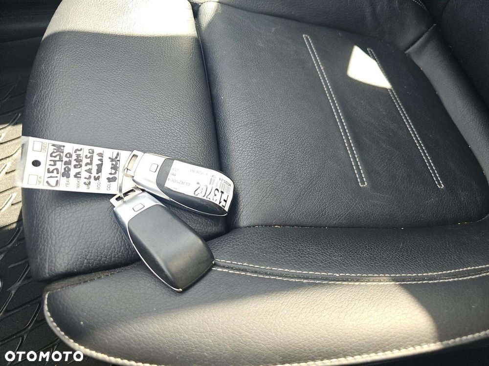 Mercedes-Benz CLA 250 4Matic 7G-DCT AMG Line - 14