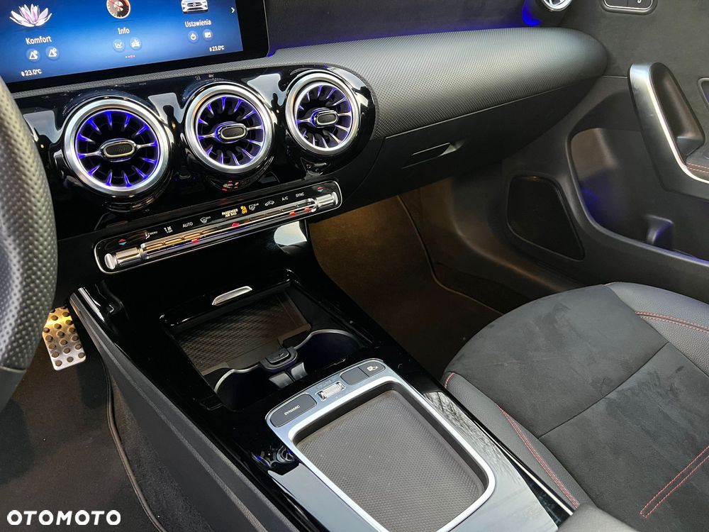 Mercedes-Benz CLA - 29