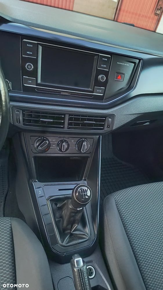 Volkswagen Polo - 35