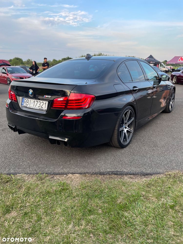 BMW M5 Competition - 12