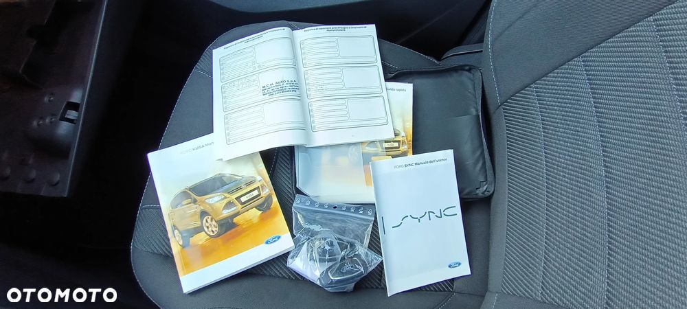 Ford Kuga 2.0 TDCi 2x4 Titanium - 31