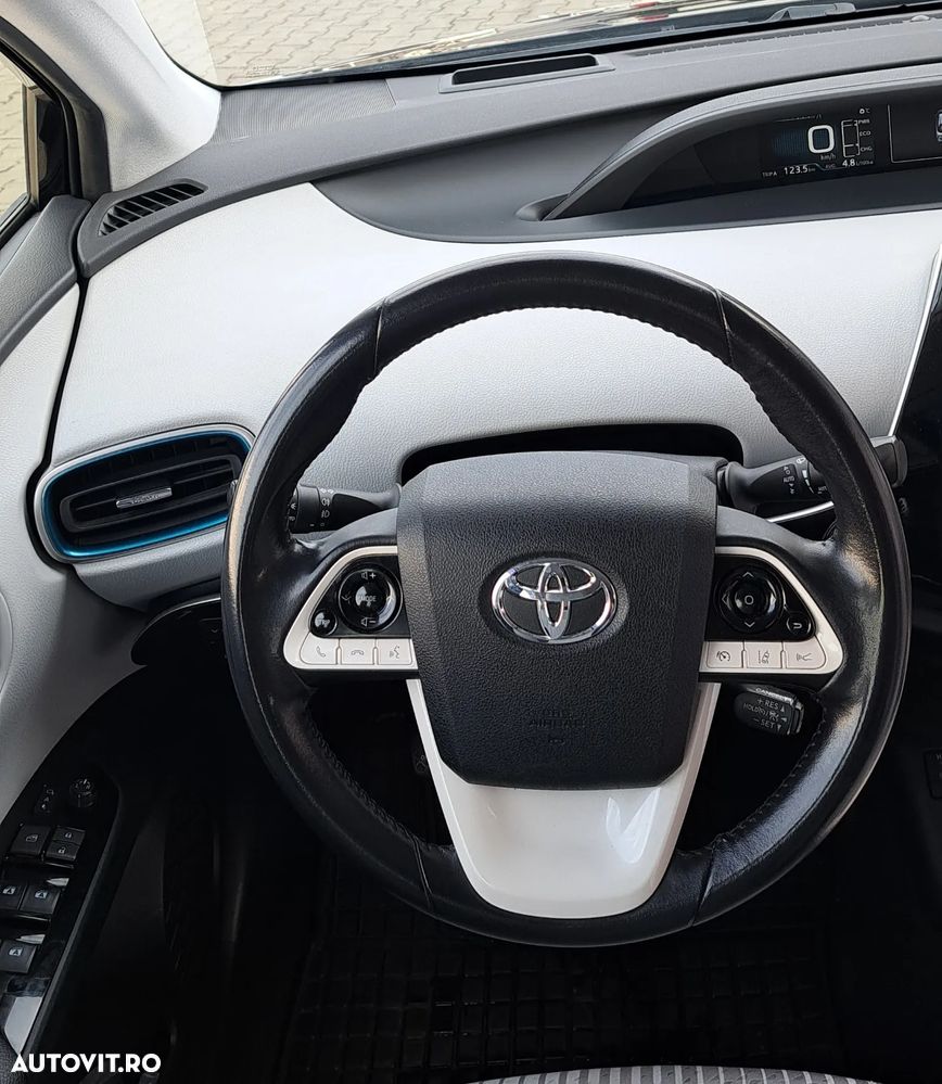 Toyota Prius Hybrid Comfort - 15