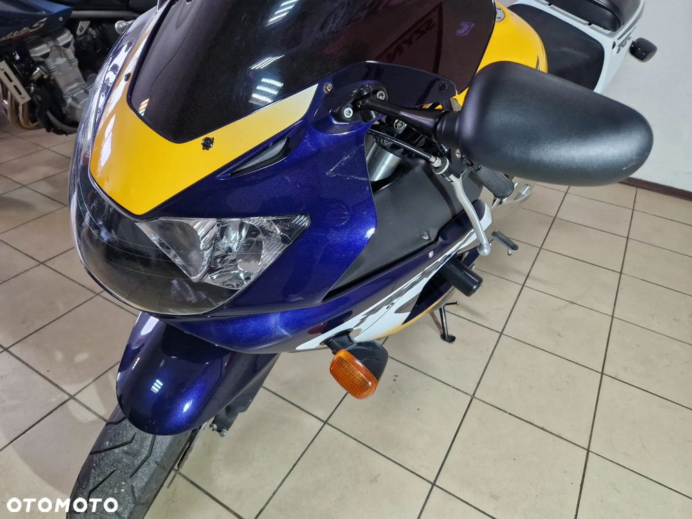 Honda CBR - 11